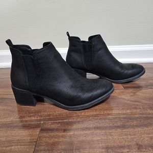 B52 By Bullboxer Hayden Ankle Booties